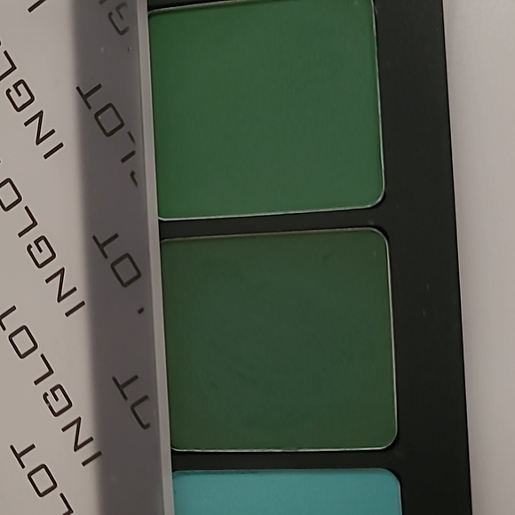 Inglot custom palette - Picture 4 of 4